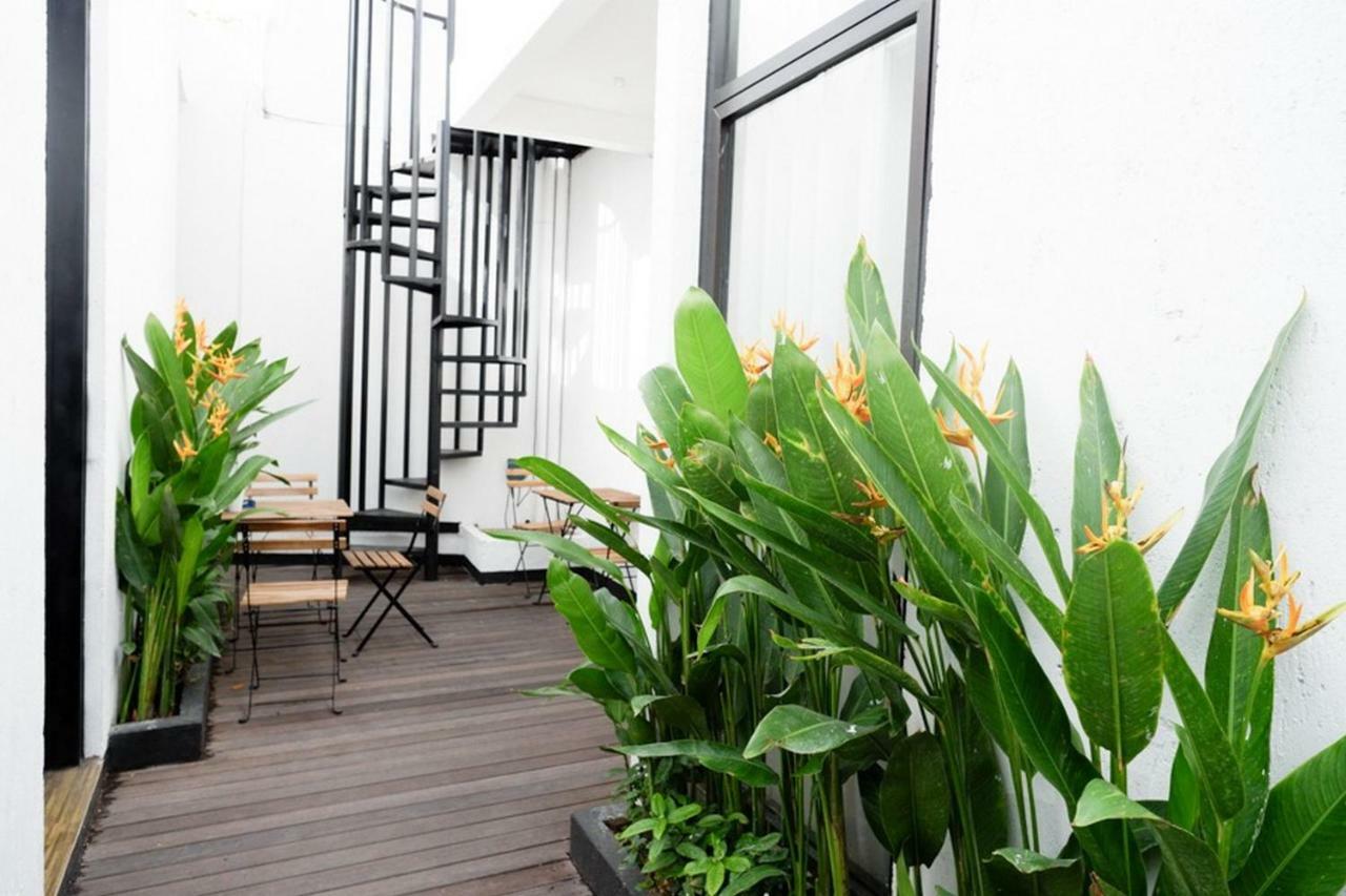 A Pousada Reddoorz @ Jalan Raya Semat Canggu Bali Exterior foto
